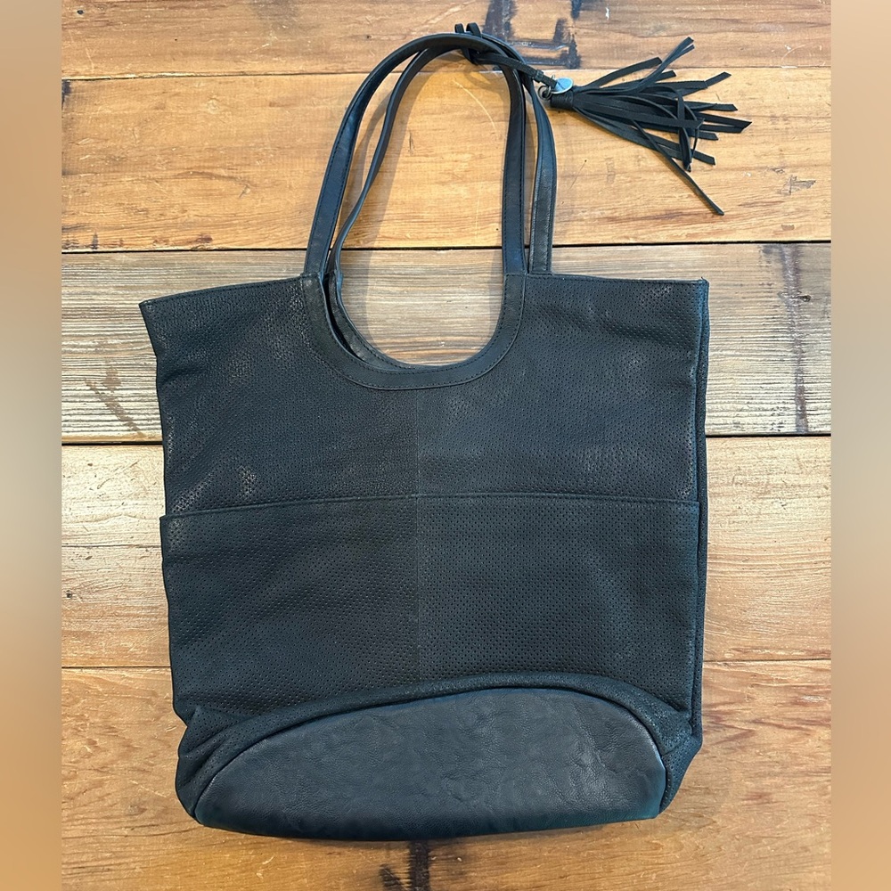 Lucky Brand Black Genuine Suede Leather Purse - Picture 3 of 4